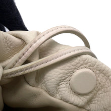 Load image into Gallery viewer, Birth Phone Shoulder Bag IvoryW1418 Leather
