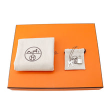 Load image into Gallery viewer, HERMES Picotin Padlock Black Taurillon Clemence Size MM
