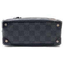 将图像加载到图库查看器中，LOUIS VUITTON Soft Trunk Shoulder Bag NoirN45278 Damier Graphite Stamp Size Mini
