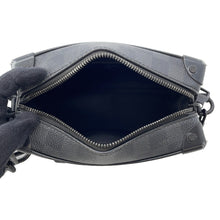 将图像加载到图库查看器中，LOUIS VUITTON Soft Trunk Shoulder Bag NoirN45278 Damier Graphite Stamp Size Mini
