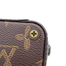 将图像加载到图库查看器中，LOUIS VUITTON Vertical Box Trunk GreenM59664 Monogram
