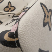 Load image into Gallery viewer, LOUIS VUITTON Neonoe claimM45822 Monogram・Wild at Heart
