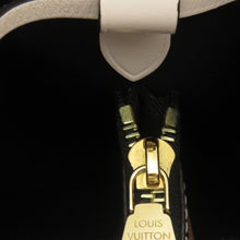 Load image into Gallery viewer, LOUIS VUITTON Neonoe claimM45822 Monogram・Wild at Heart
