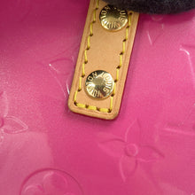 Load image into Gallery viewer, LOUIS VUITTON LV Remix Reade Neon PinkM24028 Monogram Vernis Leather Size PM

