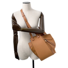 Load image into Gallery viewer, LOEWE hammock Brown387.30.T38 Leather Size Small
