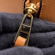 Load image into Gallery viewer, LOEWE hammock Brown387.30.T38 Leather Size Small
