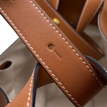 Load image into Gallery viewer, LOEWE hammock Brown387.30.T38 Leather Size Small
