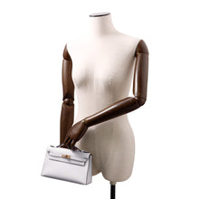 Load image into Gallery viewer, HERMES PochetteKelly Gri Platinum Swift Leather
