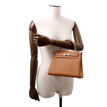 Load image into Gallery viewer, HERMES Kelly Retourne sewing Gold Togo Leather Size 25
