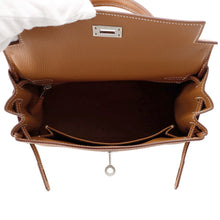 Load image into Gallery viewer, HERMES Kelly Retourne sewing Gold Togo Leather Size 25
