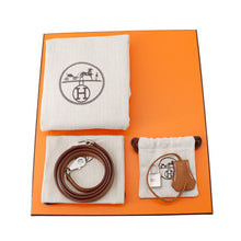 Load image into Gallery viewer, HERMES Kelly Retourne sewing Gold Togo Leather Size 25
