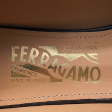 将图像加载到图库查看器中，Ferragamo Vara Ribbon Pumps Black01M832 672114 Patent Leather Leather Size 8
