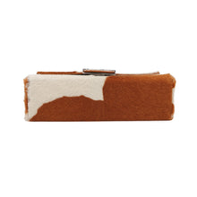 将图像加载到图库查看器中，FENDI Soft Trunk Baguette White/Brown7VA565 Sheepskin
