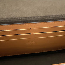 将图像加载到图库查看器中，FENDI Soft Trunk Baguette White/Brown7VA565 Sheepskin
