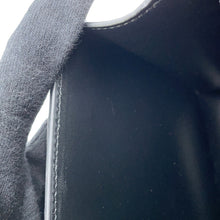 将图像加载到图库查看器中，CELINE Chain Wallet Triomphe Margo Black10L033 Shiny Calf Leather
