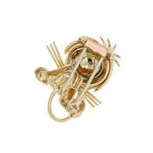 Load image into Gallery viewer, Van Cleef &amp; Arpels Lion motif brooch 18K Yellow Gold
