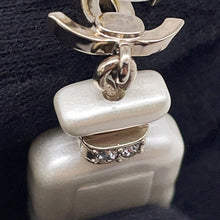 将图像加载到图库查看器中，CHANEL No.5/PerfumeBottleAB8469 Metal Faux Pearl Rhinestone
