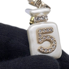 将图像加载到图库查看器中，CHANEL No.5/PerfumeBottleAB8469 Metal Faux Pearl Rhinestone
