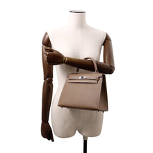 Load image into Gallery viewer, HERMES Kelly Etoupe Epsom Size 25
