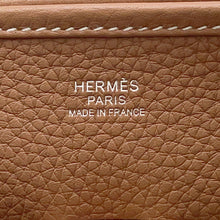将图像加载到图库查看器中，HERMES Evelyne3 Gold Taurillon Clemence Size PM
