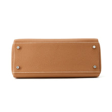 Load image into Gallery viewer, HERMES Kelly Retourne Gold Togo Leather Size 28
