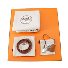Load image into Gallery viewer, HERMES Kelly Retourne Gold Togo Leather Size 28
