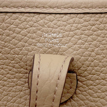 将图像加载到图库查看器中，HERMES Evelyne Long Beige Marfa Taurillon Clemence Size TPM
