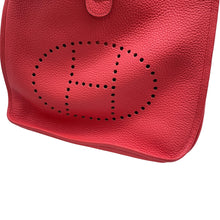 Load image into Gallery viewer, HERMES Evelyne 3 Bougainvillier Taurillon Clemence Size PM
