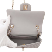 Load image into Gallery viewer, CHANEL Matelasse ChainShoulder Bag GrayA69900 Lambskin Size 20
