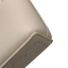 将图像加载到图库查看器中，Christian Louboutin Kabata 2way Jasmin Flower1225053 Leather Size Mini
