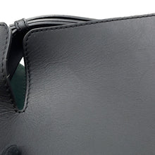 Load image into Gallery viewer, BURBERRY Bucket Shoulder Black40758901 Calf Leather
