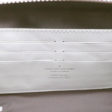 将图像加载到图库查看器中，LOUIS VUITTON Soft Trunk / Wallet WhiteM80146 Monogram・Taurillon LV Friend
