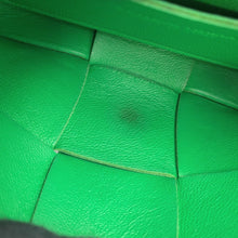 将图像加载到图库查看器中，Bottega Veneta Candy Cassette Shoulder Parakeet666688 Lambskin
