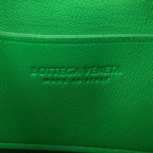 将图像加载到图库查看器中，Bottega Veneta ★Candy Cassette Shoulder Parakeet666688 Lambskin
