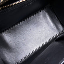 Load image into Gallery viewer, CELINE Luggage shopper White/Black/Gray167793 Leather Size micro
