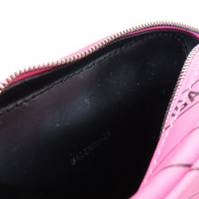 Load image into Gallery viewer, BALENCIAGA everyday camera bag Pink552372 Leather Size XS
