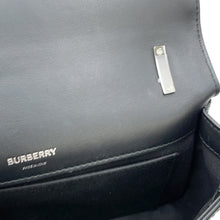 将图像加载到图库查看器中，BURBERRY ChainShoulder Bag Black Patent Leather
