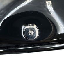 将图像加载到图库查看器中，BURBERRY ChainShoulder Bag Black Patent Leather
