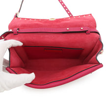 将图像加载到图库查看器中，Valentino Garavani RockStudded Shoulder Bag Pink Leather
