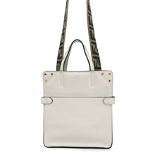 将图像加载到图库查看器中，FENDI Flip White8BT306 Leather Size Small

