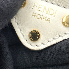 将图像加载到图库查看器中，FENDI Flip White8BT306 Leather Size Small
