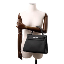 Load image into Gallery viewer, HERMES Kelly Retourne Black Togo Leather Size 28
