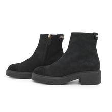 将图像加载到图库查看器中，CHANEL short boots BlackG38169 suede Size 37

