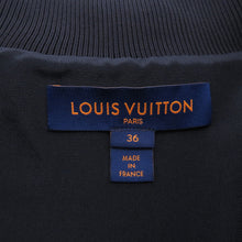 将图像加载到图库查看器中，LOUIS VUITTON Embossed Monogram Zip-Up Jacket Size 36 Black1A9EPZ Nylon72% Polyurethane28%
