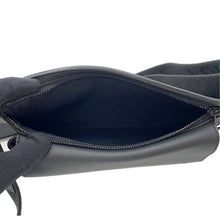 将图像加载到图库查看器中，LOUIS VUITTON takeoff sling NoirM57081 Grain Leather
