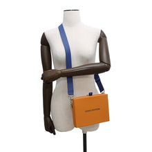 Load image into Gallery viewer, LOUIS VUITTON Shopper・Clutch SaffronM13984 Leather
