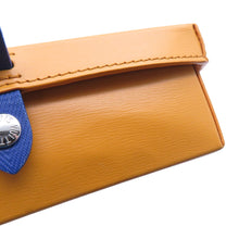 Load image into Gallery viewer, LOUIS VUITTON Shopper・Clutch SaffronM13984 Leather
