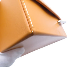 Load image into Gallery viewer, LOUIS VUITTON Shopper・Clutch SaffronM13984 Leather
