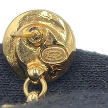 Load image into Gallery viewer, CHANEL Seashell CC Logo EarringsABA066 Metal strass
