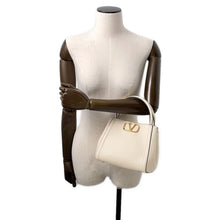 将图像加载到图库查看器中，Valentino Garavani All Time 2WAY Handbag Ivory5W2B0Q26IMZ Grained Calf Leather Size Small
